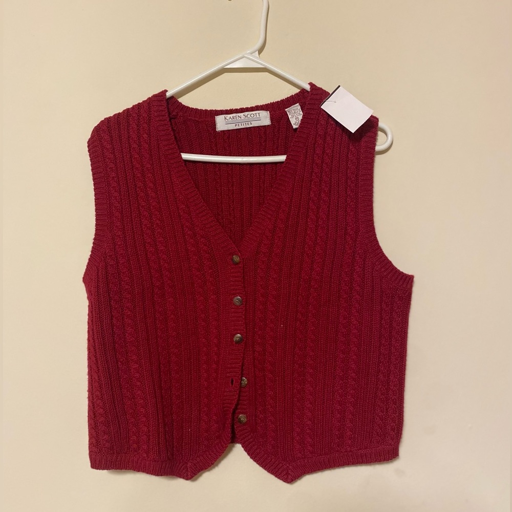 Sweater vest